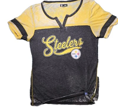 Ropa del equipo de la NFL para mujer NFL Pittsburgh Steelers fútbol americano camiseta en V talla mediana  Foto 1 de 4