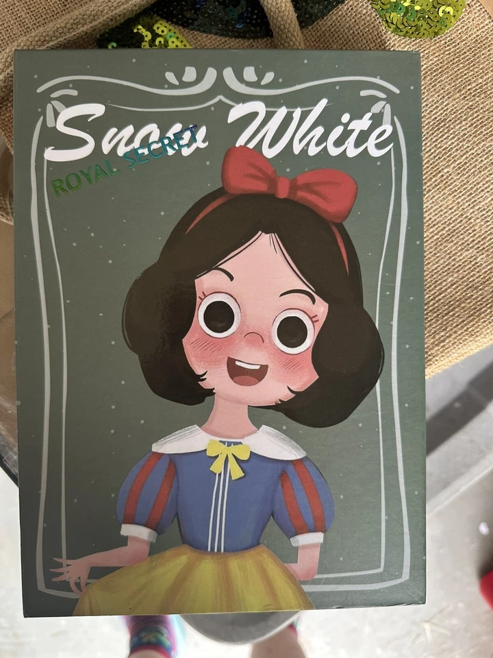 Paleta de sombras de ojos Blancanieves princesa Disney nueva Foto 1 de 3