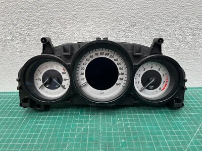 Mercedes-Benz W204 2013 clase C velocímetro deportivo cuadro de instrumentos OEM Foto 1 de 4