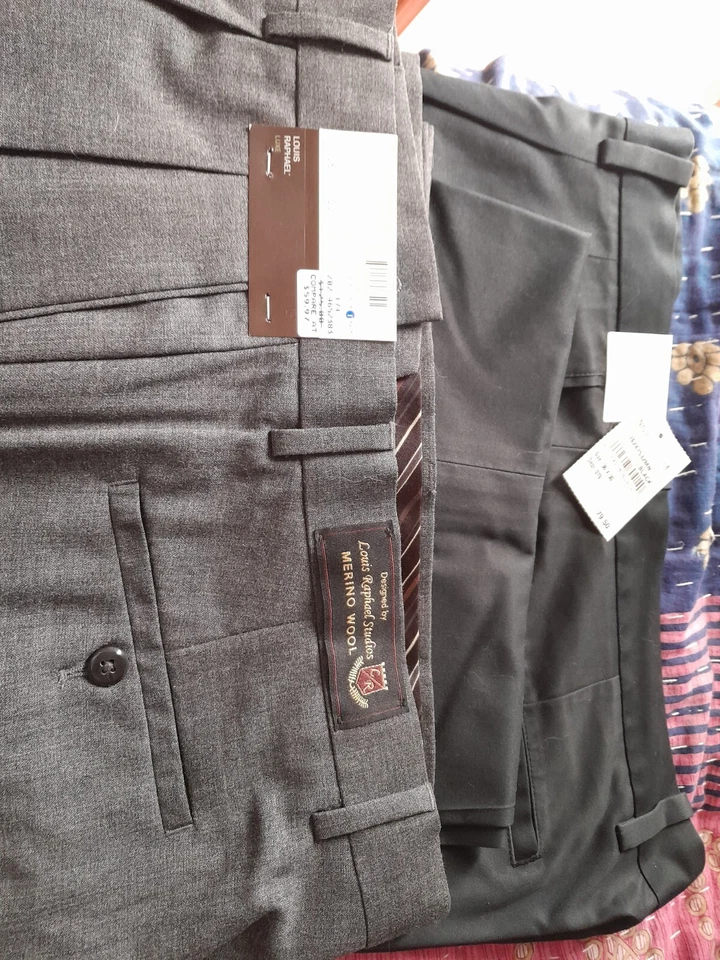 2 pares de pantalones de vestir para hombre Foto 1 de 1