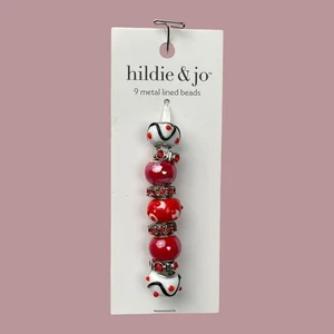 Hildie & Jo 9 Metall gefütterte Perlen rot weiß Strass Akzente Schmuck Basteln - Bild 1 von 2