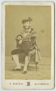 CDV circa 1870 C. Brion à Marseille. Chanteur d'opéra ou acteur. Toréro. - Imagen 1 de 2
