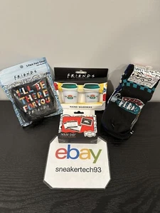 FRIENDS TV Show - Socks, Hand Warmers, Face Masks, and Trivia Game - Picture 1 of 10