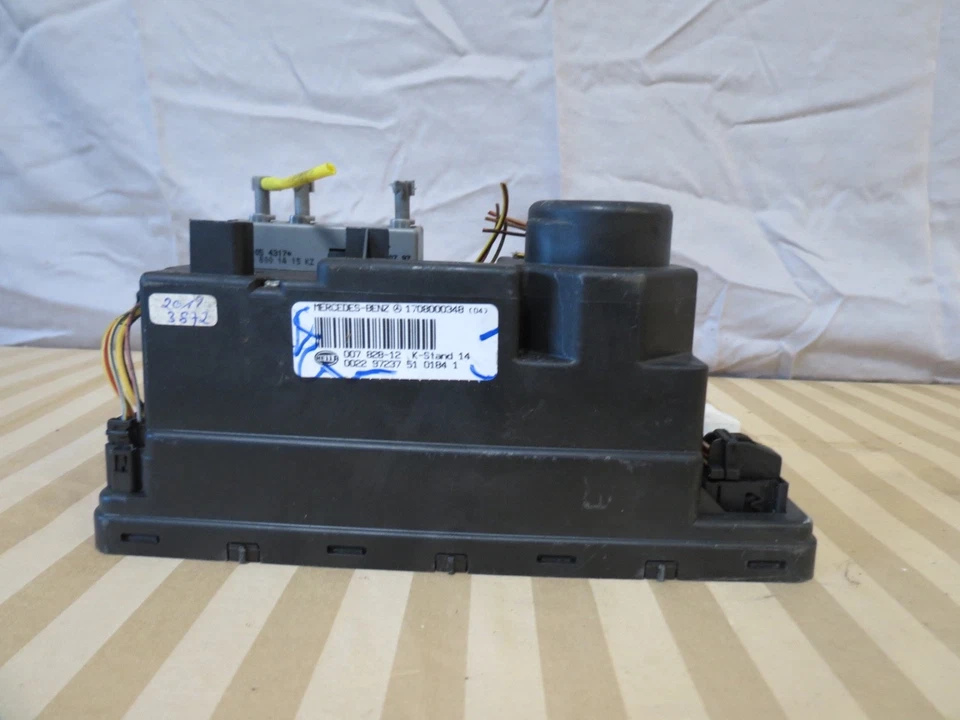 97 98 99 00-04 Mercedes r170 SLK Cerradura de puerta central Bomba de vacío HELLA 1708000348 Foto 1 de 4