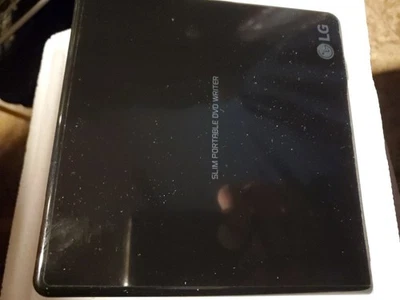 Unidad de grabadora de DVD portátil LG GP65NB60 8X USB 2.0 súper multi ultra delgada +/-RW Foto 1 de 4