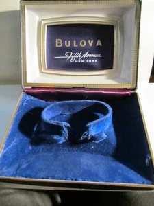 VINTAGE BULOVA FIFTH AVENUE WATCH PRESENTATION BOX - NO WATCH - BOX ONLY - Picture 1 of 6