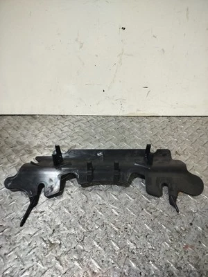 2008-2020 Suzuki Gsx1300r HAYABUSA OEM RADIATOR TRIM SHIELD - Изображение 1 из 4