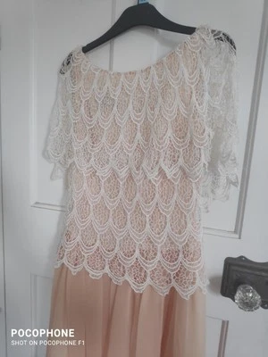 Vestido vintage de encaje blanco y melocotón talla 8 Gina Bacconni de los años 80 impresionante en muy buena condición  Foto 1 de 4