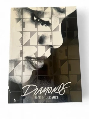 RIHANNA DIAMONDS WORLD TOUR 2013 PROGRAM OFFICIAL CONCERT BOOK - Image 1 of 3