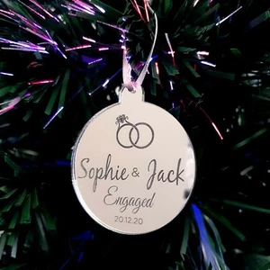 Chuchería "Nombre y Fecha de Compromiso" Grabada Árbol de Navidad Decoración Espejada - Imagen 1 de 4