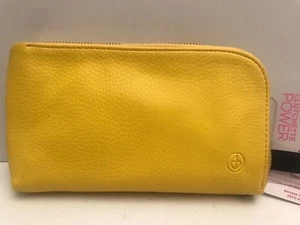 CHIC BUDS Muñequera Carga Eléctrica Cartera Bolso sin asas Amarillo Nuevo con Etiquetas Para mujeres NUEVO A24 - Imagen 1 de 10