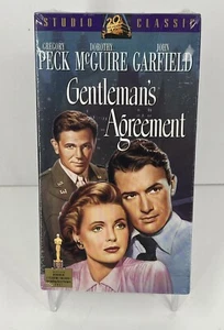 Gentleman’s Agreement (Sealed VHS, 1947 / 1996) Gregory Peck, John Garfield - Picture 1 of 2