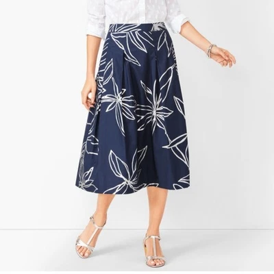 Talbots RSVP Floral Pleated Full Midi Skirt 2 Navy Blue Silver Classic Retro - Image 1 of 4