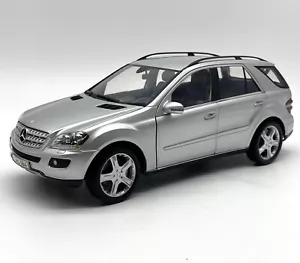 Minichamps B66962320 Mercedes Benz M Klasse SUV (W164) silber, OVP, 1:18, D066 - Bild 1 von 10
