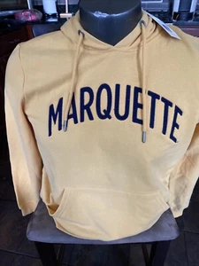 NWT Camp Marquette University Wisconsin Hoodie Mens Yellow Sweatshirt M - Picture 1 of 4