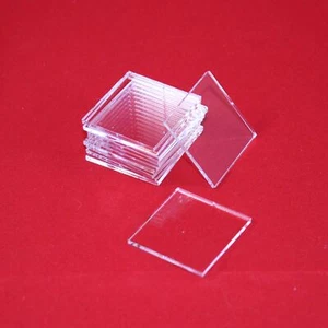 SQUARE 70mm TRANSPARENT / CLEAR ACRYLIC BASES for Roleplay Miniatures - Foto 1 di 1