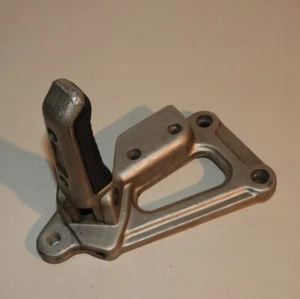 Ducati 400 600 750 900 Supersport SS Platine Repose Pieds à droite avant - Picture 1 of 3