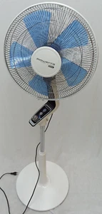 Rowenta VU5640 Ventilatore a piantana Turbo Silence Extreme 4 livelli di velocità - Foto 1 di 17