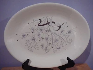 Wedgwood 15" Serving Platter Wild Oats Silver & White England - Picture 1 of 4