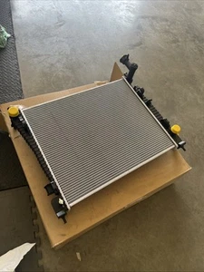 2015 Jeep Grand Cherokee 3.6L V6 Radiator New - Picture 1 of 13