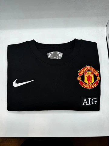 Vintage Nike Manchester United Sweatshirt Cover