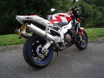 Silenciadores de escape Tuono 1000 (06-10) hechos en Reino Unido por Beowulf - Garantía de por vida Foto 1 de 4