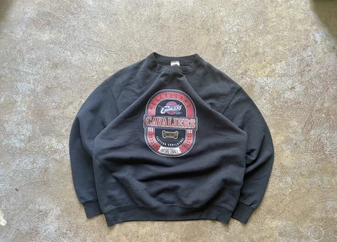 Vintage Mid 2000’s Cleveland Cavaliers Sweatshirt Size Medium Cavs Black Cover