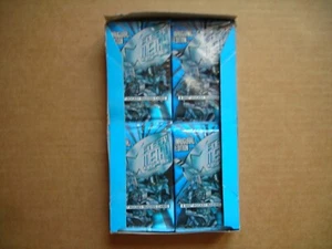 1995-96 FLEER METAL HOCKEY OPEN BOX 32 PACKS POWERFUL ROOKIES & BEST of LEAGUE - Picture 1 of 5