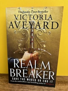 Realm Breaker By Victoria Aveyard. Paperback, 2021. **Red Sprayed Edges** - Imagen 1 de 3