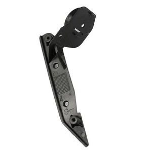 Stylish and Functional Bumper Bracket Cover for E90 E91 325i 328i 335i - Picture 1 of 12