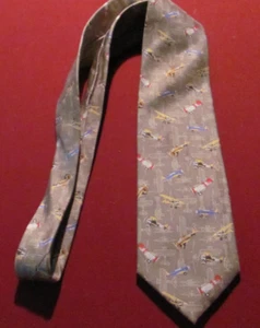 ALYNN NECKWEAR KRAWATTE HANDGEFERTIGT 100 % SEIDE " AMERICAN FIGHTER PLANES " - Bild 1 von 3