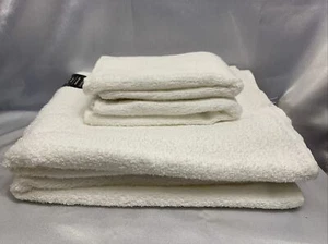Mainstays Bathoom Towel Set White (Toallas Para El Baño Blanca) - Picture 1 of 3