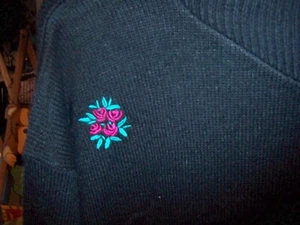 FABRIANO Suéter Acrílico de Diseño Floral bordado Negro - TALLA 42 - Imagen 1 de 2
