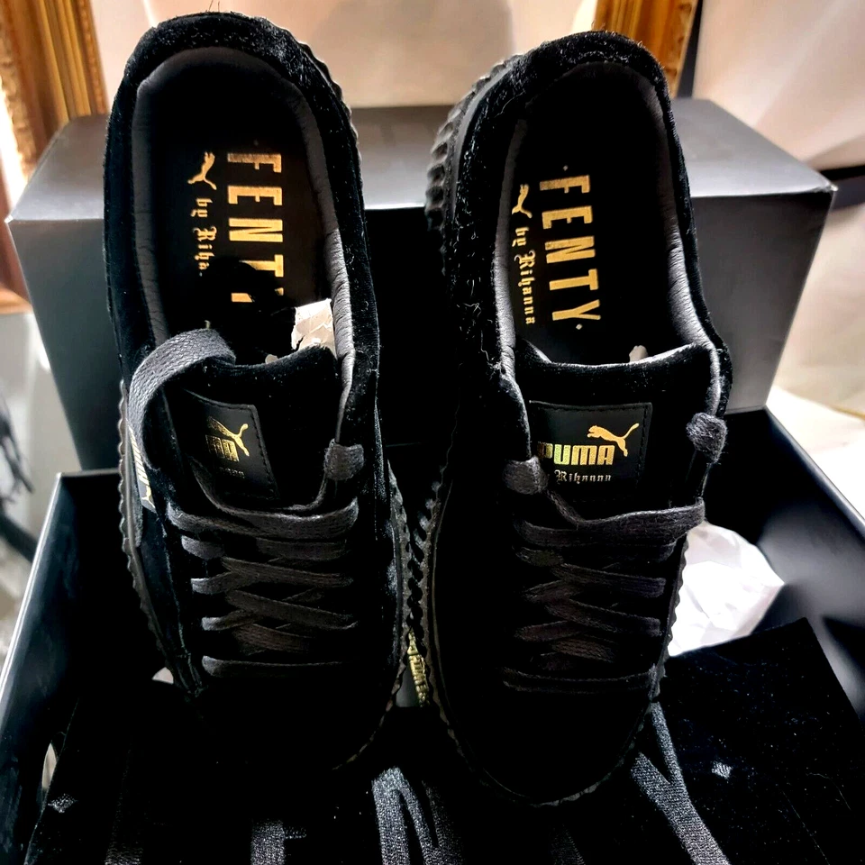NOVO EM FOLHA NA CAIXA Sapatos Puma Fenty by Rihanna Feminino TAMANHO 7.5 Preto Veludo Bom! - Imagem 1 de 4