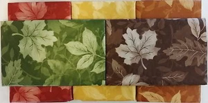 Druck von Herbstblättern auf Asrt. Farben Vinyl Flanell Bk Tischdecke verschiedene Größen - Bild 1 von 16