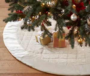 Pottery Barn Christmas Tree Skirt - Picture 1 of 3