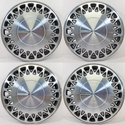 👀 1991-1993 Plymouth Voyager # 479 15" calotas/capas de roda # 04684028 CONJUNTO/4 - Imagem 1 de 4