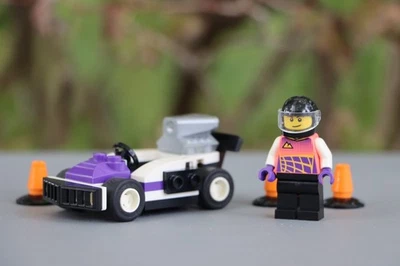 LEGO® City 30589 Go-Kart Racer 100% Completo Construido Propiedad de Adultos! Coche de carreras Foto 1 de 4