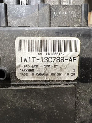 2001-02 Lincoln Town Car Light Control Module LCM 1W1T-13C788-AF - Image 1 of 4