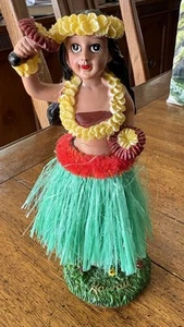 Hawaii Hula Island Tiki Girl Spring Loaded Bobble Grass Skirt KC Co Ltd Sticky - Picture 1 of 10