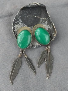 Vintage Signed Sterling Southwestern Green Stone Feather Earrings - Picture 1 of 2
