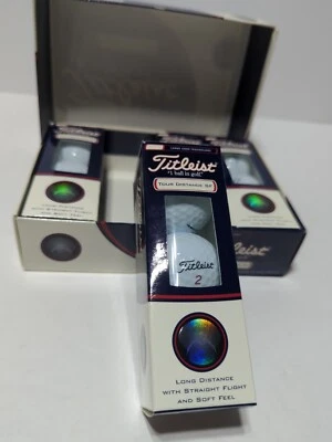 Titleist Tour Distance SF Soft Feel 高尔夫球(12 个高尔夫球盒) — 第 1/3 张图片
