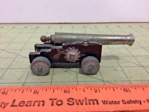 Vintage metal toy ships cannon looks like it should fire? Made in Italy - Picture 1 of 6