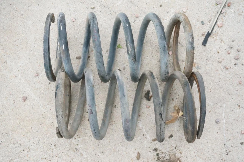 Par de muelles helicoidales delanteros izquierdo derecho OEM JAGUAR SERIE 1 68-73 XJ6 XJ12 Foto 1 de 4