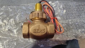 Gems Sensors FS-200 Series Shuttle Flow Switch for Liquid, 5 gal/min Max - Picture 1 of 2
