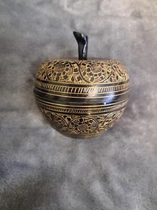 Vintage Messing Apfel Schmuck Aufbewahrung schwarz und gold ca. 3" breit - Bild 1 von 5