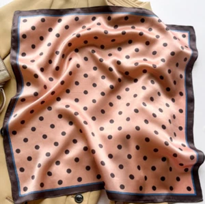 Bufanda cuadrada pequeña 100 % seda 20" para mujer pañuelo envolvente punto rosa WS18 - Imagen 1 de 2