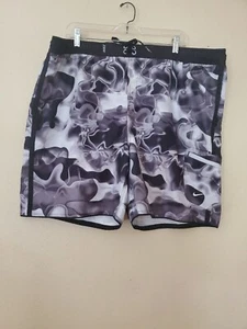 Nike Swim Trunks Blk/White Smoke Print Shorts Size XXL Pockets  - Picture 1 of 7