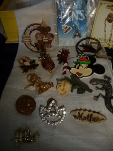 LOTE MIXTO de 15 PIN DE DISFRAZ Y respaldos de pin # 11/8 LOTE # A - Imagen 1 de 16