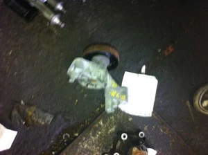 1990 LS400 BELT TENSIONER 4.0 LITER 8 CYLINDER - Picture 1 of 2